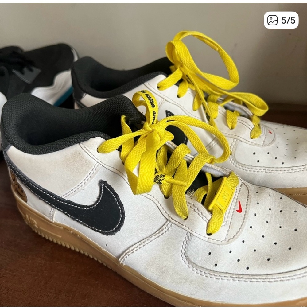 Nike Kids White and Black Sneakers with Yellow Accents